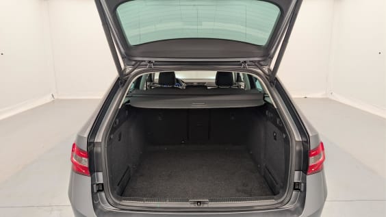 Skoda Superb Combi 2.0 TDI 150 SCR DSG7 BUSINESS Gris Graphite