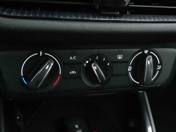 Skoda Fabia 1.0 TSI 95CH SELECTION Gris