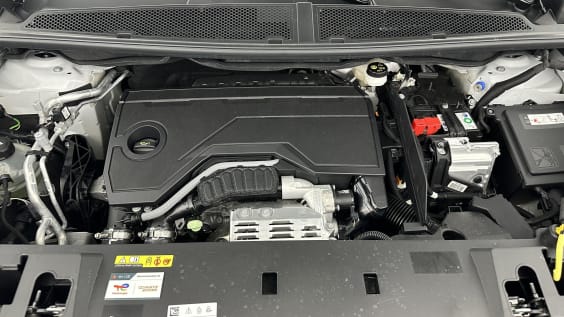 Peugeot 3008 3008  III 1.2 Hybrid 145ch Allure e-DCS6 Blanc Okenite