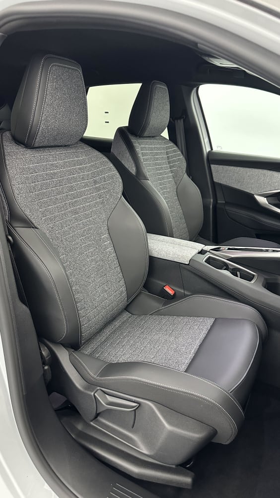 Peugeot 3008 3008  III 1.2 Hybrid 145ch Allure e-DCS6 Blanc Okenite