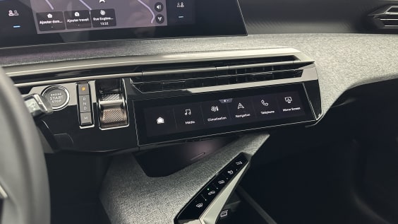 Peugeot 3008 3008  III 1.2 Hybrid 145ch Allure e-DCS6 Blanc Okenite