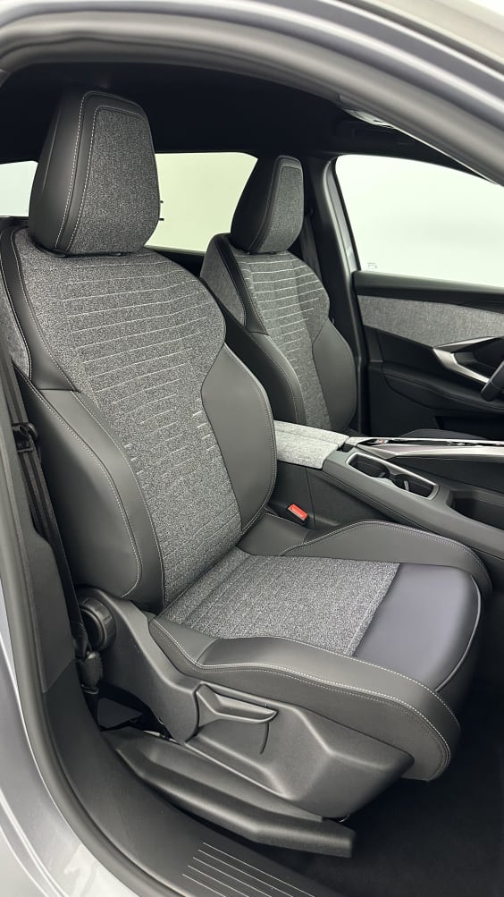 Peugeot 5008 5008 III 1.2 Hybrid 145ch Allure e-DCS6 gris artense