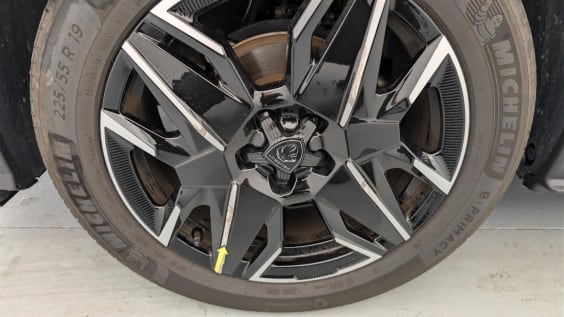 Peugeot 3008 Hybrid 145 e-DCS6 GT Gris Titane / Toit Noir