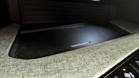 Peugeot 3008 Hybrid 145 e-DCS6 GT Gris Titane / Toit Noir