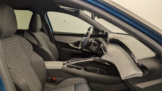Peugeot 5008 HYBRID 145 CH E-DCS6 ALLURE Bleu Obsession