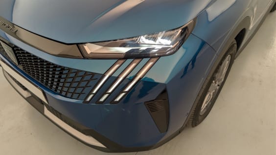 Peugeot 5008 HYBRID 145 CH E-DCS6 ALLURE Bleu Obsession