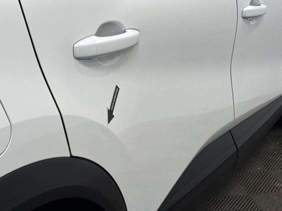 Renault CAPTUR Captur E-Tech full hybrid 145 ch esprit Alpine  Blanc Nacré