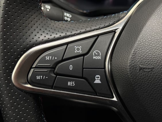 Renault CAPTUR Captur E-Tech full hybrid 145 ch esprit Alpine  Blanc Nacré