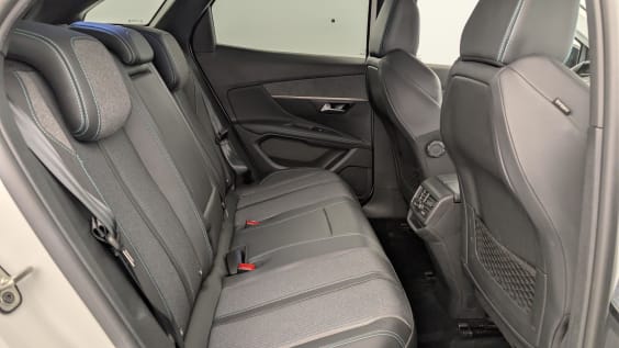 Peugeot 3008 HYBRID 225 E-EAT8 ALLURE PACK Blanc Nacré / Toit Black Diamond