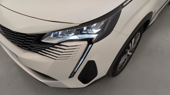Peugeot 3008 HYBRID 225 E-EAT8 ALLURE PACK Blanc Nacré / Toit Black Diamond