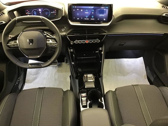 Peugeot 2008 1.2 HYBRID 145 DCS6  GT Rouge Elixir
