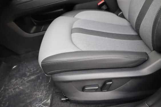 MG MGS5 EV Luxury 64 kwh 231 hp Grey