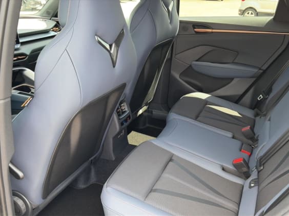 Cupra Terramar 1.5 etsi hybrid 150 v dsg7 Bleu Fjord