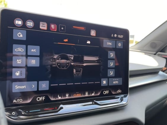 Cupra Terramar 1.5 etsi hybrid 150 v dsg7 Bleu Fjord