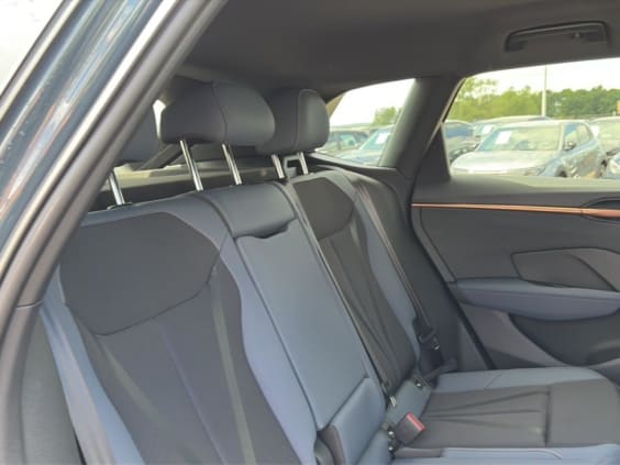 Cupra Terramar 1.5 etsi hybrid 150 v dsg7 Bleu Fjord