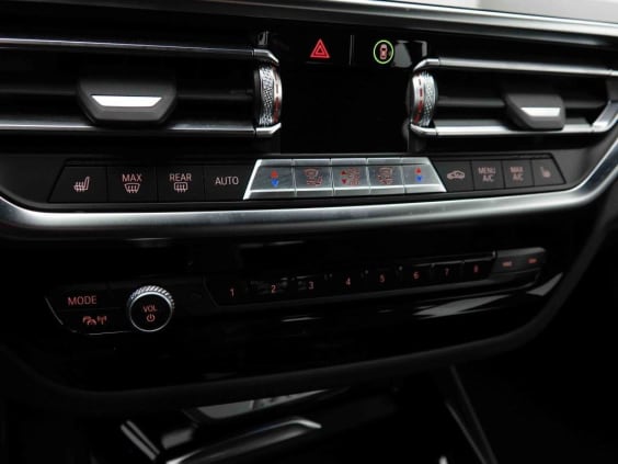 BMW iX3 M-SPORT 80KWH Champagne