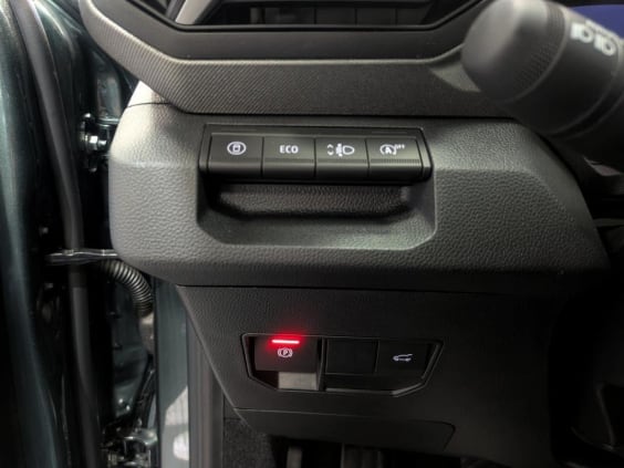 Dacia BIGSTER Bigster Mild Hybrid 140 Journey Vert Cèdre