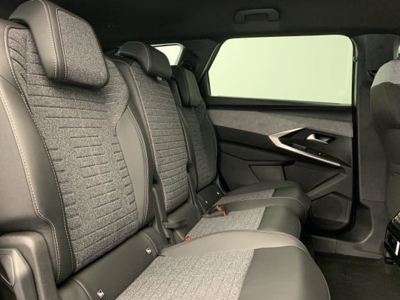 Peugeot 5008 Hybrid 145 e-DCS6 Allure Gris Artense 