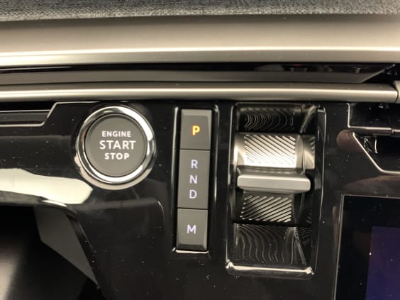Peugeot 5008 Hybrid 145 e-DCS6 Allure Gris Artense 