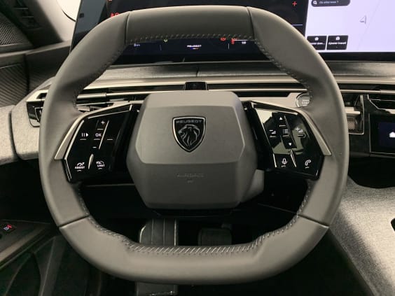 Peugeot 5008 Hybrid 145 e-DCS6 Allure Gris Artense 