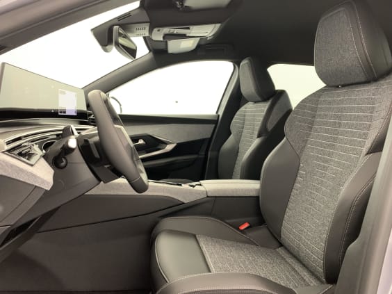 Peugeot 5008 Hybrid 145 e-DCS6 Allure Gris Artense 