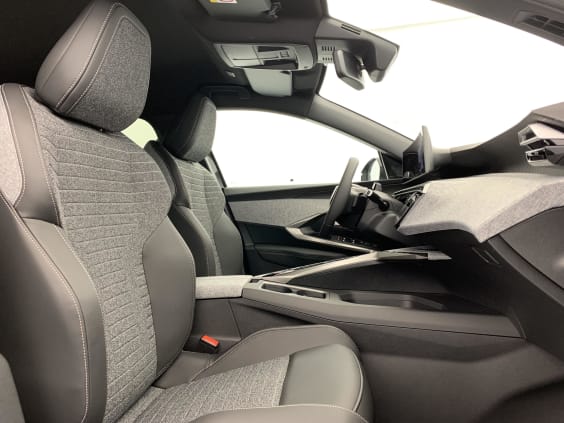 Peugeot 5008 Hybrid 145 e-DCS6 Allure Gris Titane