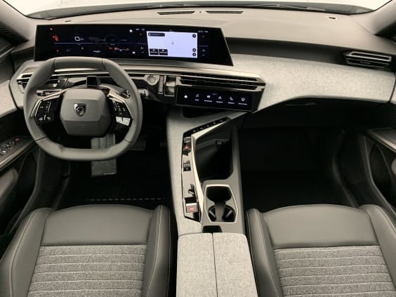 Peugeot 5008 Hybrid 145 e-DCS6 Allure Gris Titane