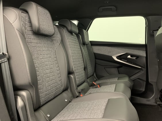 Peugeot 5008 Hybrid 145 e-DCS6 Allure Gris Titane