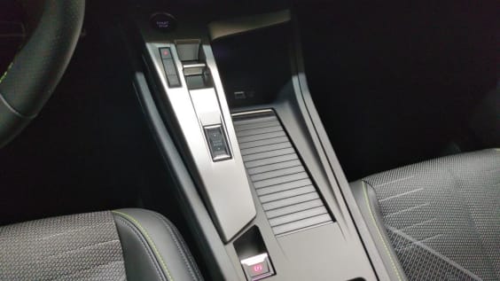 Peugeot 308 NOUVELLE 308 Hybrid 145 e-DCS6 GT Gris Selenium