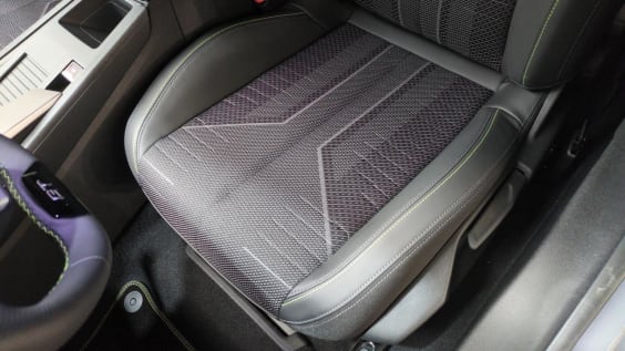 Peugeot 308 NOUVELLE 308 Hybrid 145 e-DCS6 GT Gris Selenium