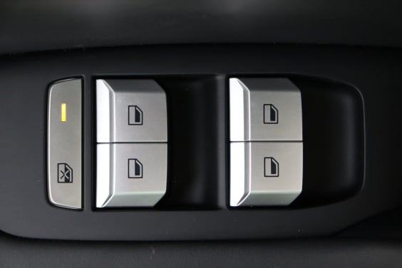 MG MGS5 EV 64kWh - 170 kW 2WD Luxury Black