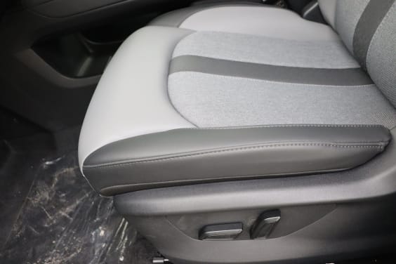 MG MGS5 EV 64kWh - 170 kW 2WD Luxury Silver