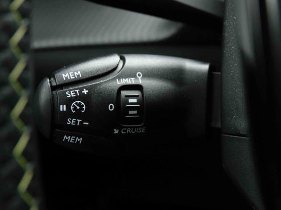Peugeot 2008 130 GT Rouge