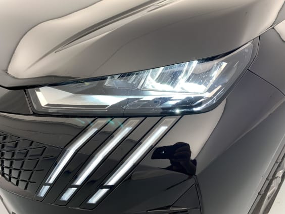 Peugeot 5008 Hybrid 145 e-DCS6 Allure Noir Perla Nera