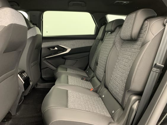 Peugeot 5008 Hybrid 145 e-DCS6 Allure Noir Perla Nera