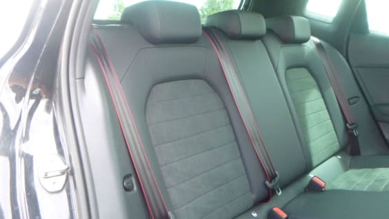 Seat Arona Arona 1.0 TSI 110 ch Start/Stop BVM6 FR Noir Minuit