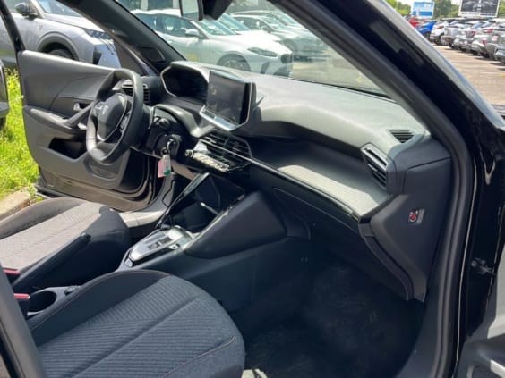 Peugeot 2008 1.2 hybrid 145 style e-dcs6 Noir