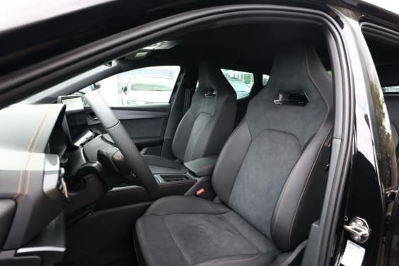 Cupra LEON 1.5 eTSI Hybrid 150 ch DSG7 V Noir