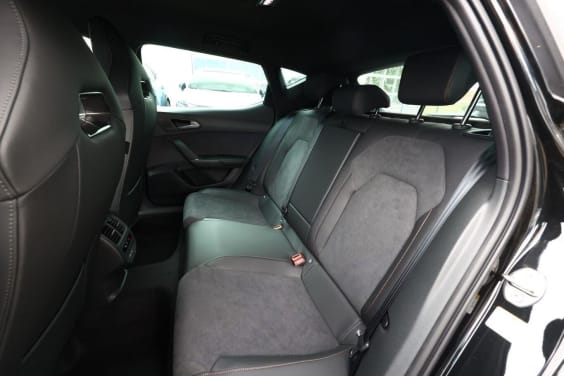 Cupra LEON 1.5 eTSI Hybrid 150 ch DSG7 V Noir