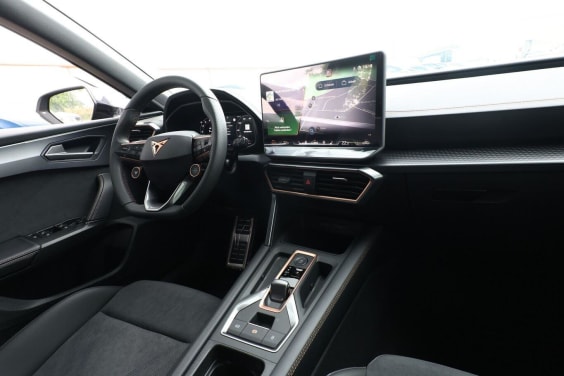 Cupra LEON 1.5 eTSI Hybrid 150 ch DSG7 V Noir