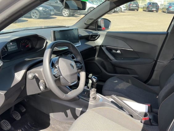 Peugeot 2008 1.2 100 style Gris
