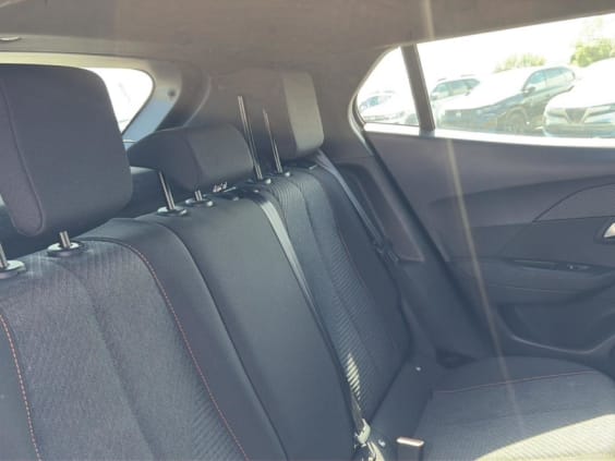 Peugeot 2008 1.2 100 style Gris