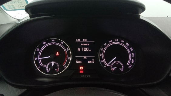 Skoda Fabia Fabia 1.0 MPI 80 ch BVM5 Ambition Gris Argent