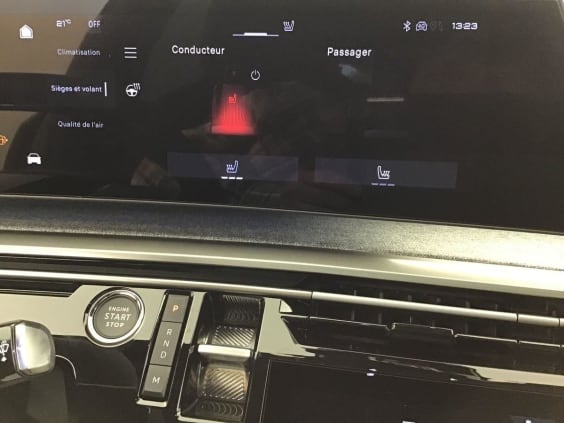 Peugeot 3008 Hybrid 145 e-DCS6 GT Exclusive Bleu Ingaro