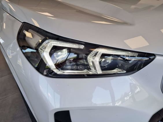 BMW X1 U11 XDRIVE 20D BVA M SPORT Mineral Weiss Metallic