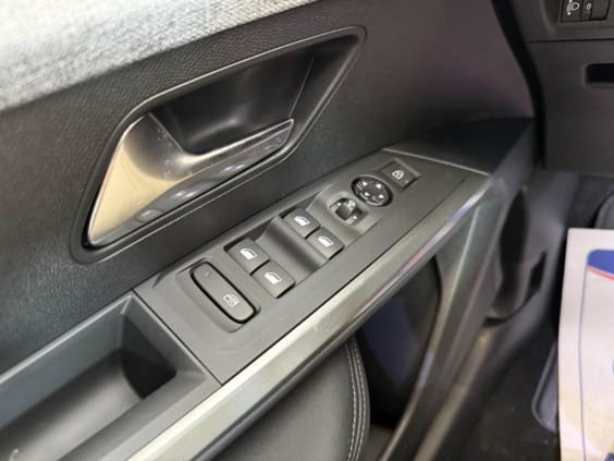 Peugeot 3008 1.2i Hybrid 145 e-DCS6  Allure Bleu Obsession