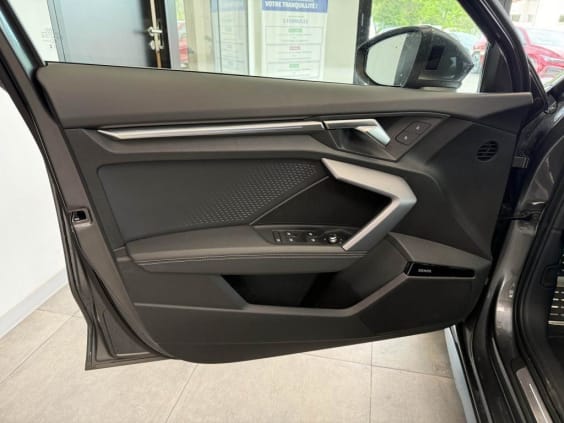Audi A3 SPORTBACK 35 TDI 150  CH S-TRONIC 7 S LINE Gris Daytona