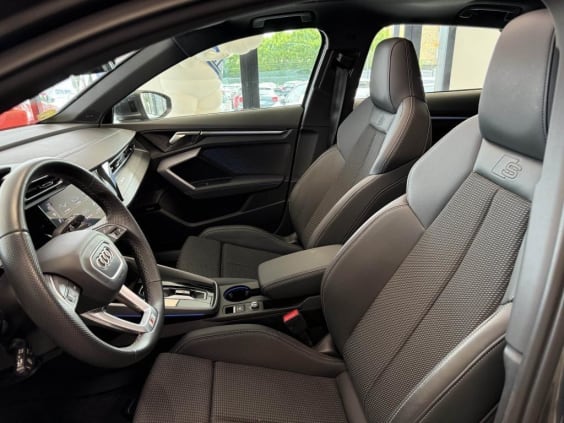 Audi A3 SPORTBACK 35 TDI 150  CH S-TRONIC 7 S LINE Gris Daytona