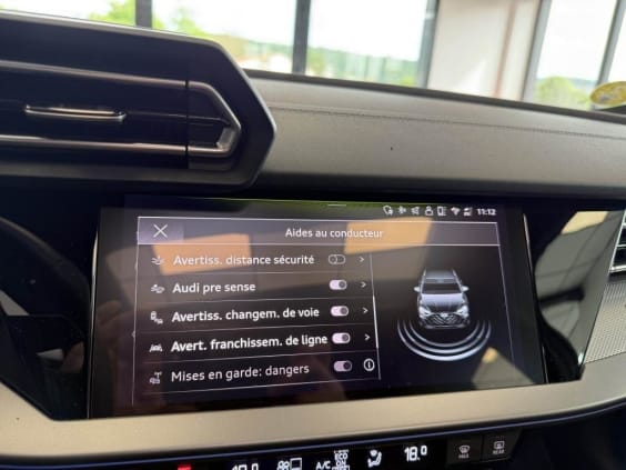 Audi A3 SPORTBACK 35 TDI 150  CH S-TRONIC 7 S LINE Gris Daytona
