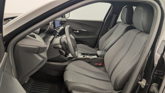 Peugeot 2008 ELECTRIQUE 50 kWh 136 ch Allure Noir Perla Nera
